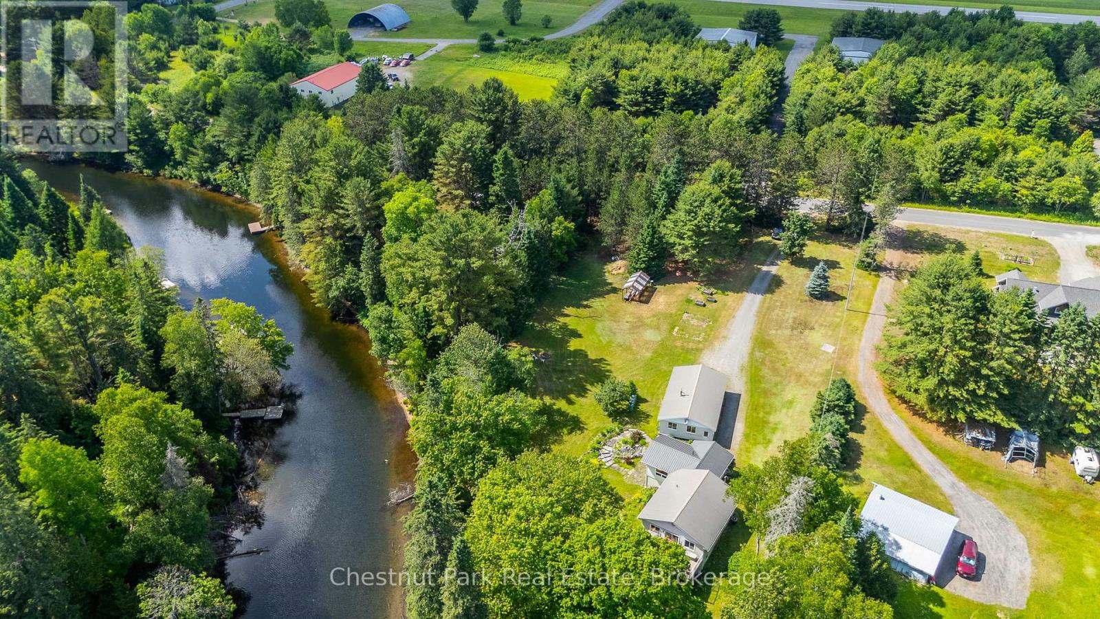 Photo 43 of 1054 Green Lake Road, Algonquin Highlands ON
