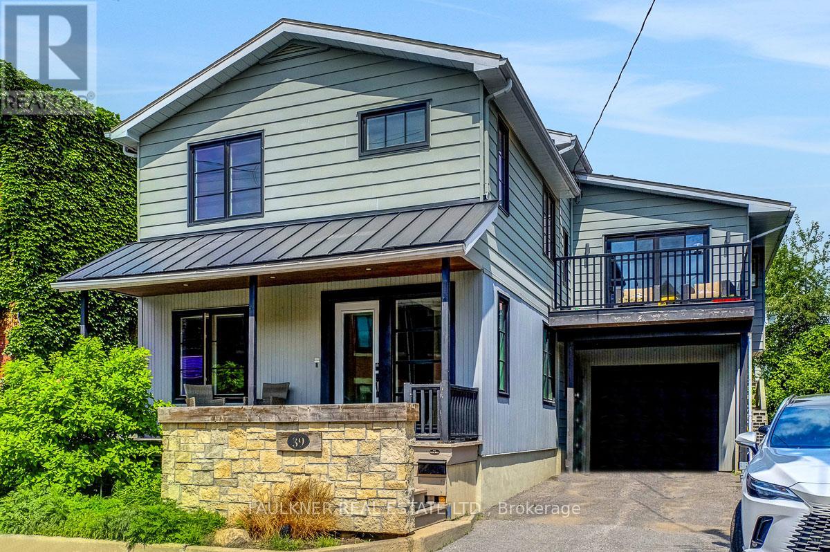 Photo 24 of 39 Newton Street, Ottawa ON
