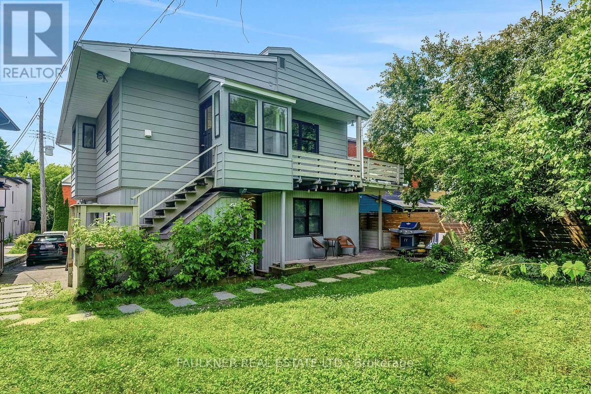 Photo 10 of 39 Newton Street, Ottawa ON