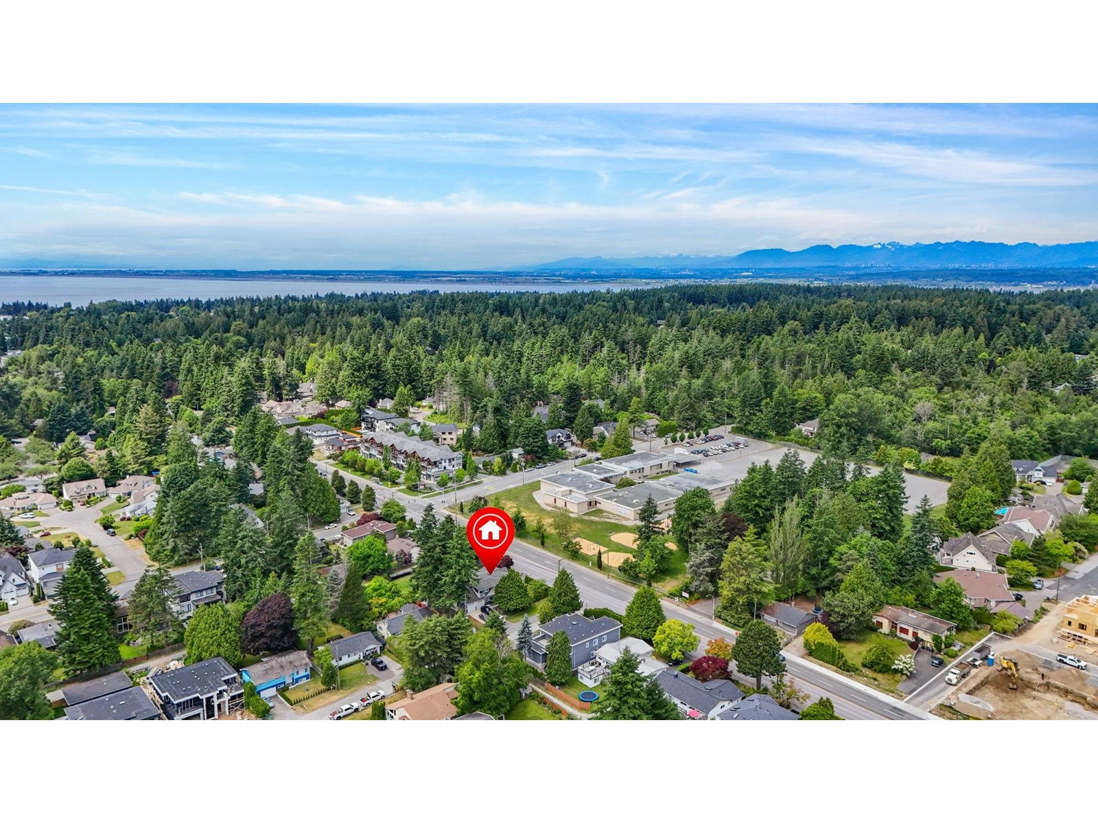 Photo 29 of 13668 North Bluff Road, White Rock BC