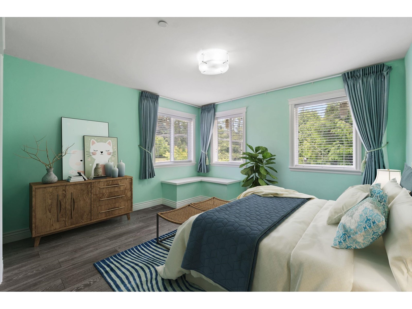 Photo 16 of 13668 North Bluff Road, White Rock BC