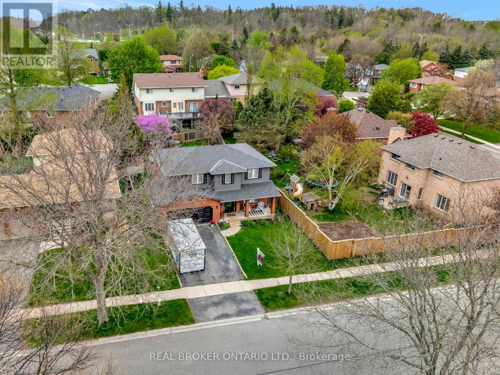 Photo 39 of 52 Beckett Drive, Brantford ON