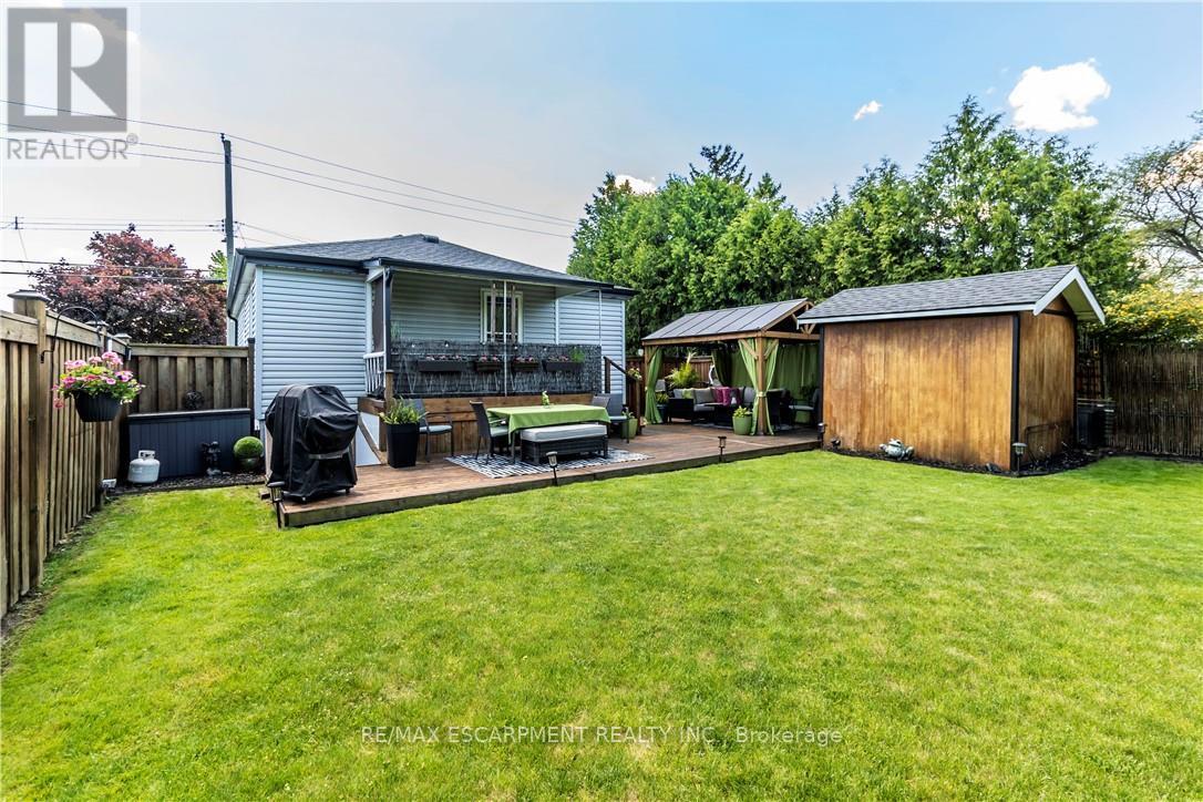 Photo 13 of 75 Mcelroy Road E, Hamilton ON