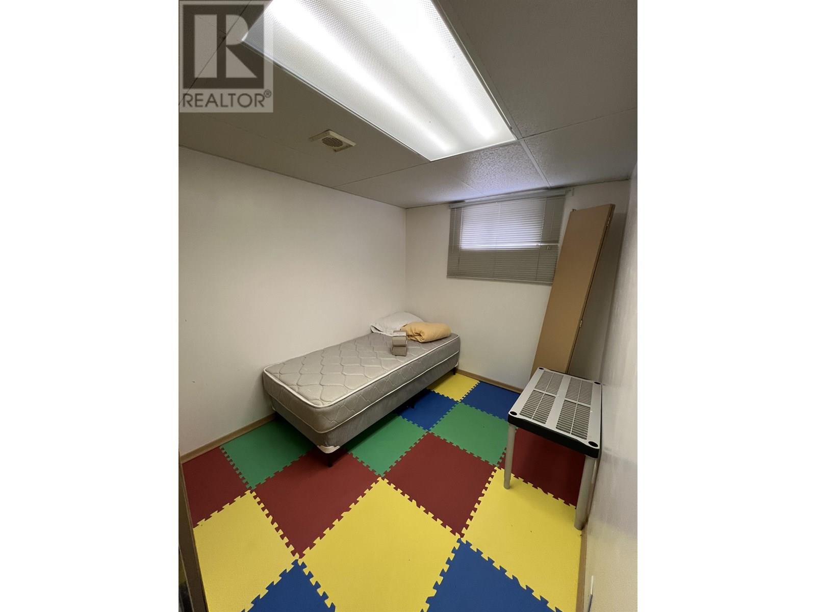 5527 48 STREET - 22