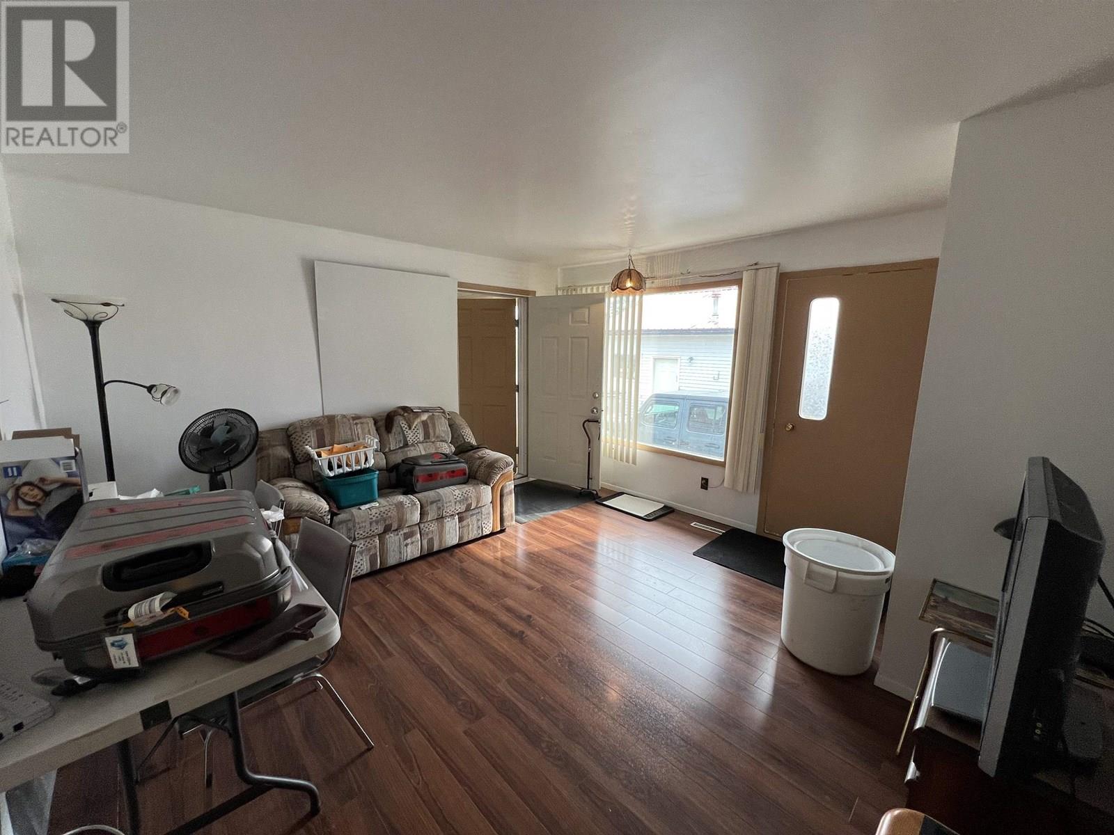 5527 48 STREET - 12