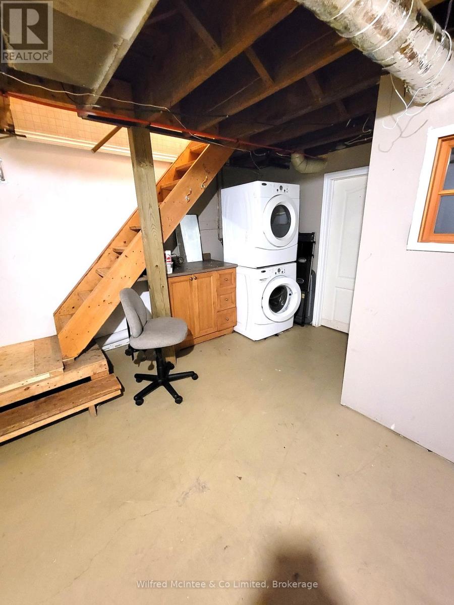 Photo 2 of 215 Garafraxa Street N, West Grey ON