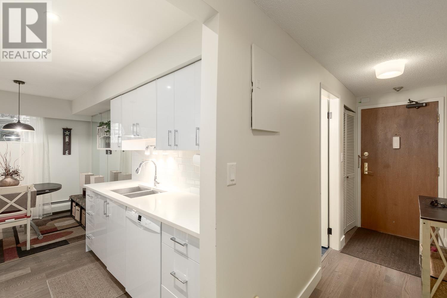 Photo 16 of 218 2320 W 40th Avenue, Vancouver BC