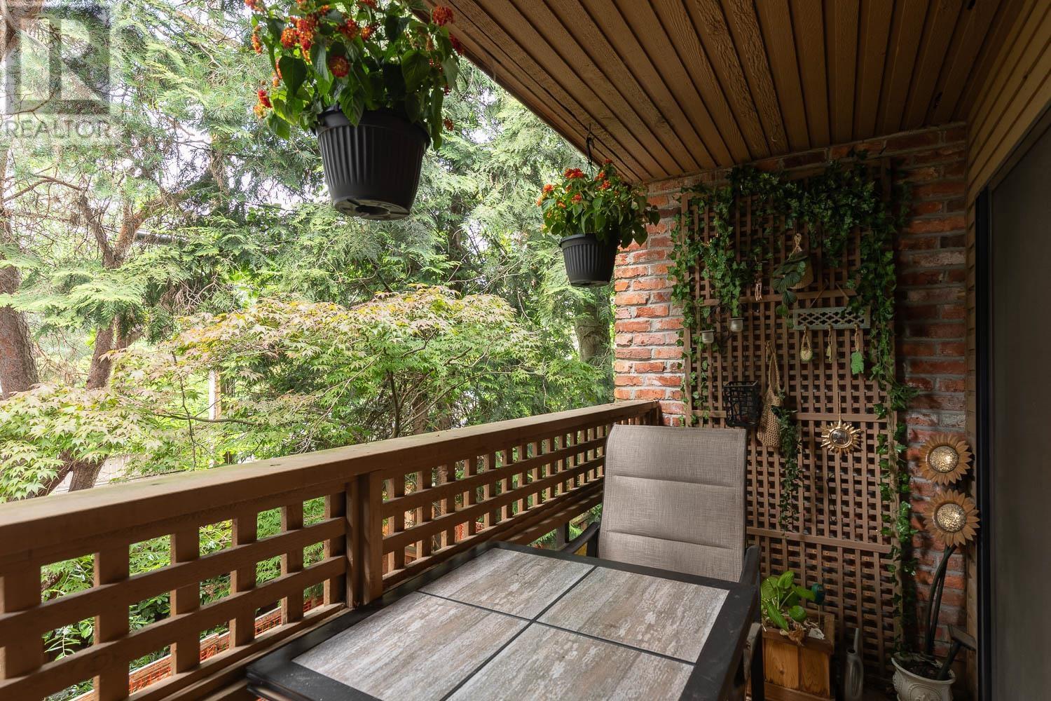 Photo 15 of 218 2320 W 40th Avenue, Vancouver BC