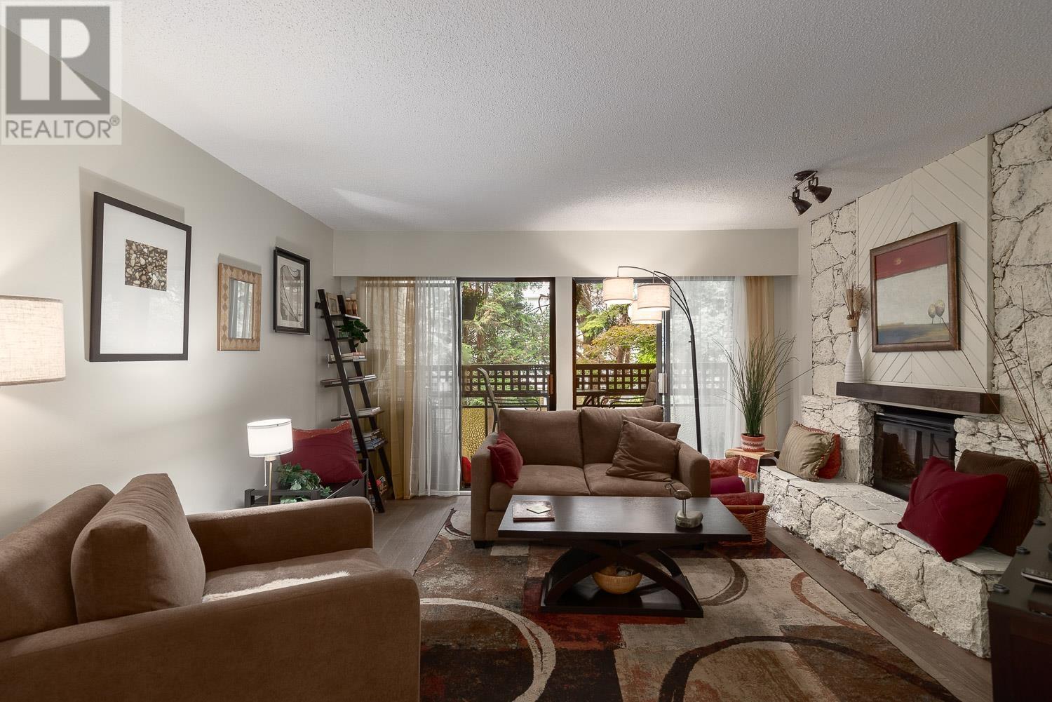 Photo 3 of 218 2320 W 40th Avenue, Vancouver BC