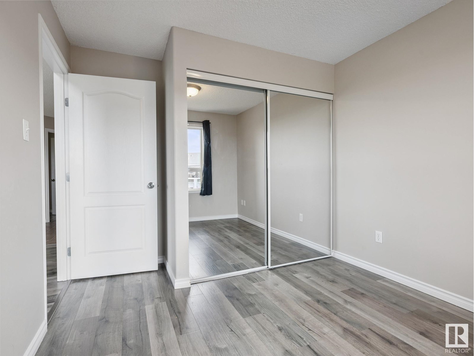 Photo 14 of 1408 9363 Simpson Dr Nw, Edmonton AB