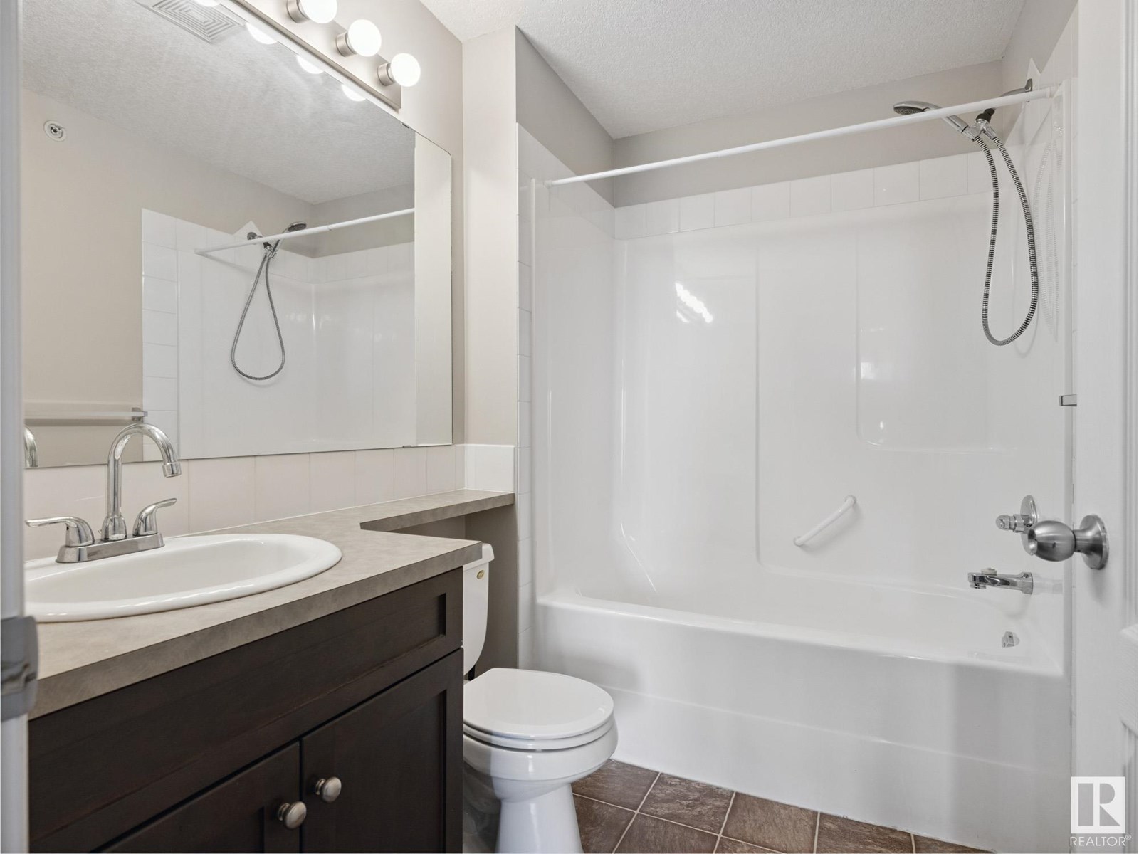 Photo 18 of 1408 9363 Simpson Dr Nw, Edmonton AB