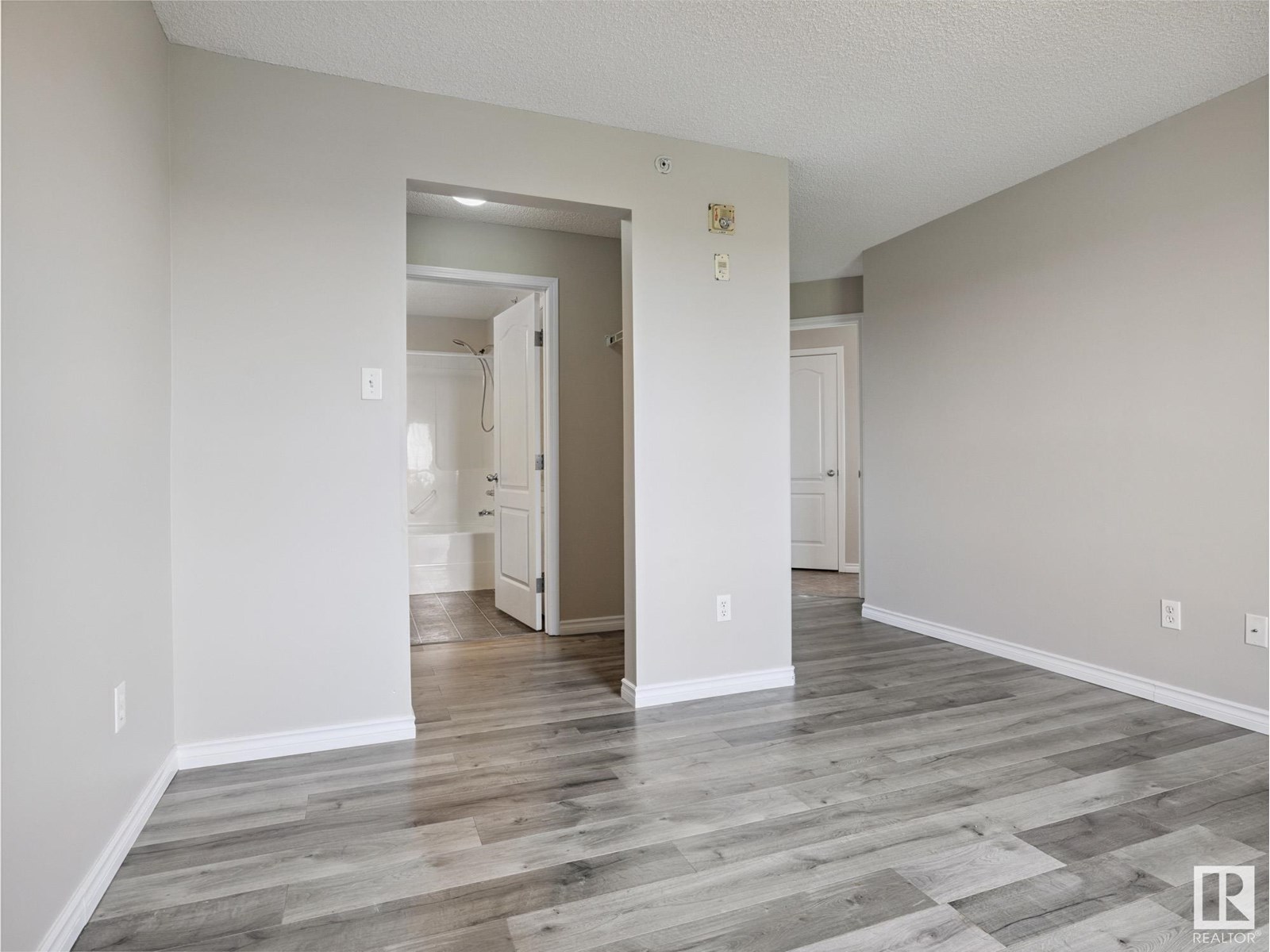 Photo 16 of 1408 9363 Simpson Dr Nw, Edmonton AB
