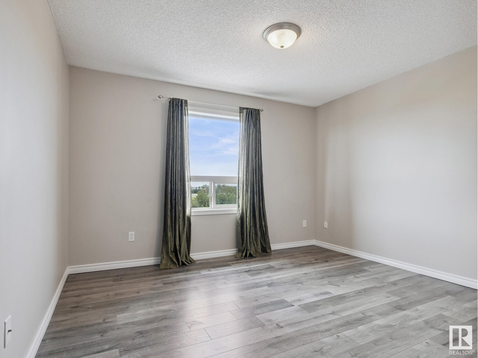 Photo 17 of 1408 9363 Simpson Dr Nw, Edmonton AB