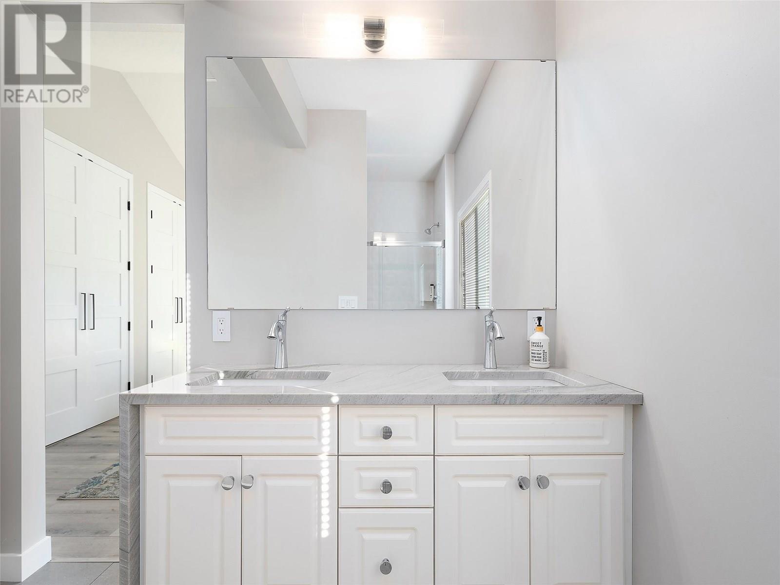 4 7701 Okanagan Landing Road, Vernon