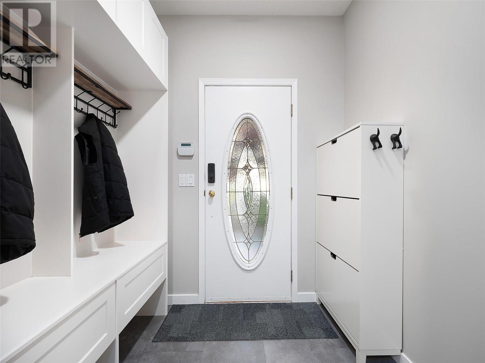 4 7701 Okanagan Landing Road, Vernon