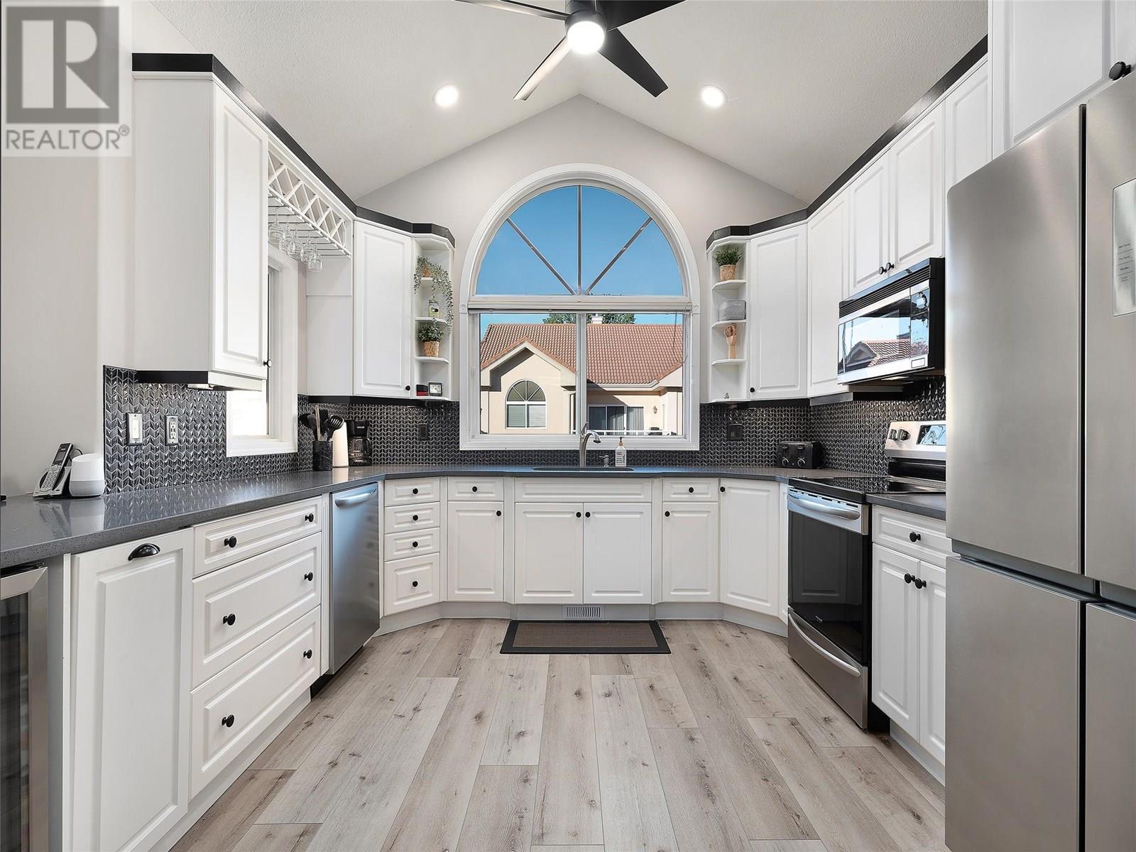4 7701 Okanagan Landing Road, Vernon