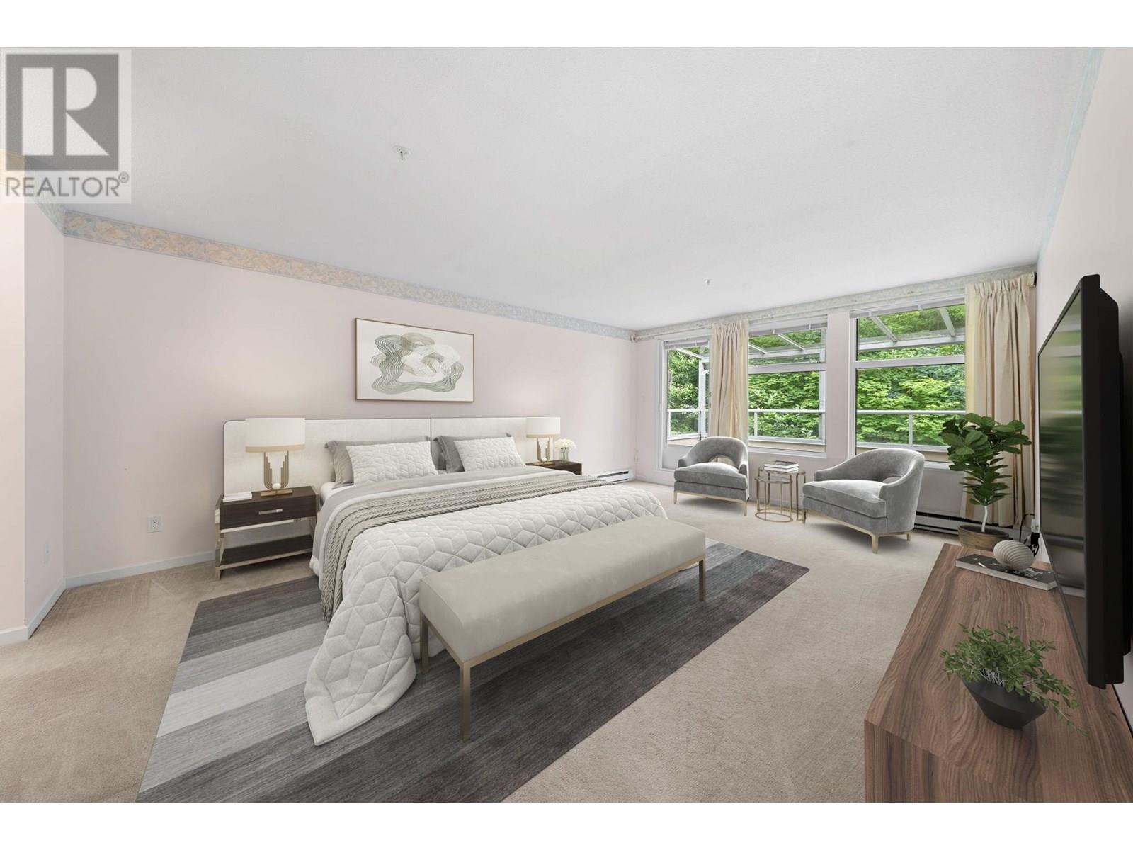 Photo 36 of 13 2425 Edgemont Boulevard, North Vancouver BC