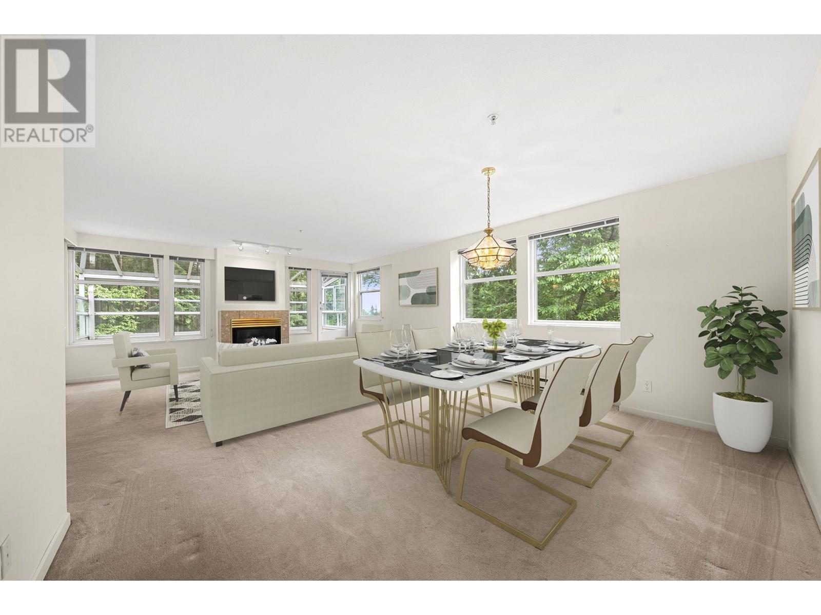 Photo 16 of 13 2425 Edgemont Boulevard, North Vancouver BC