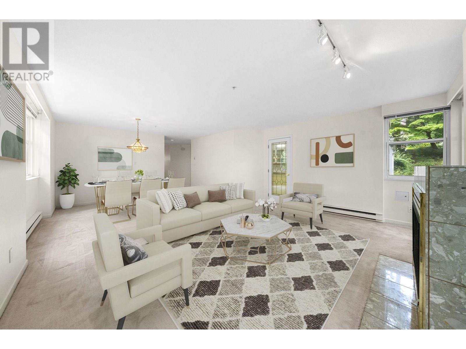 Photo 17 of 13 2425 Edgemont Boulevard, North Vancouver BC