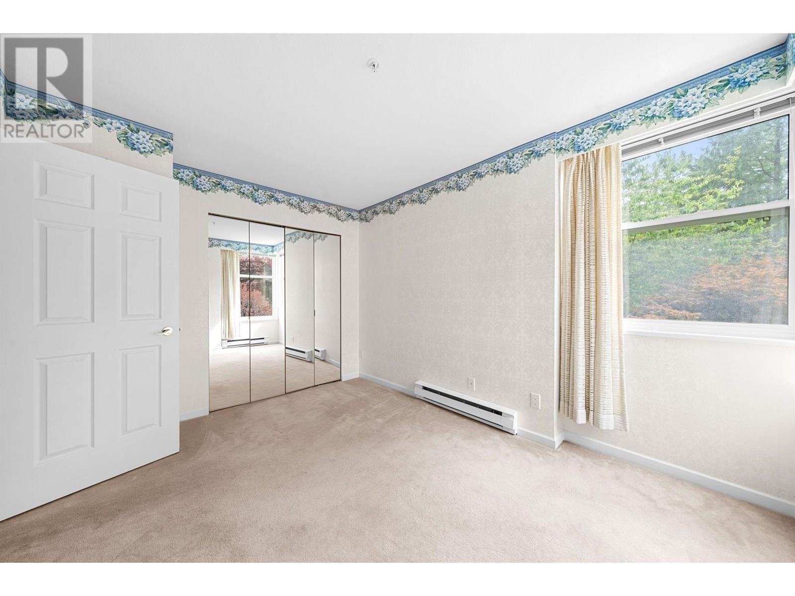 Photo 28 of 13 2425 Edgemont Boulevard, North Vancouver BC