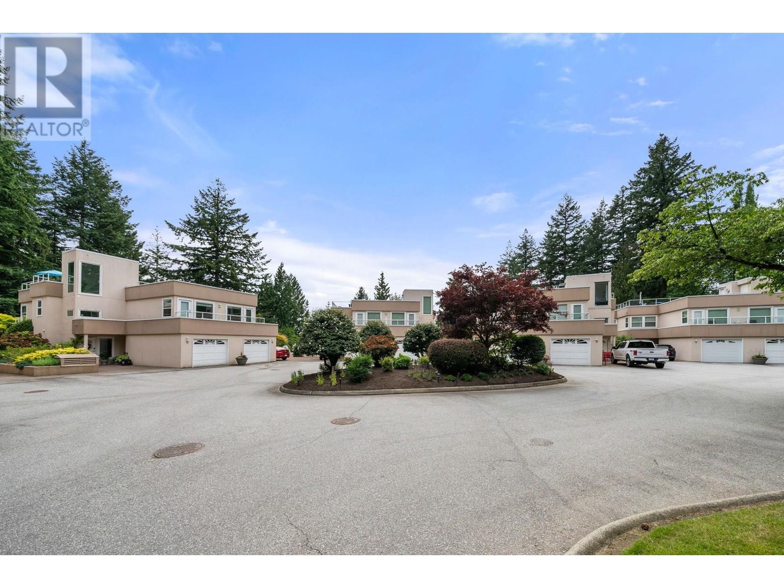 Photo 15 of 13 2425 Edgemont Boulevard, North Vancouver BC