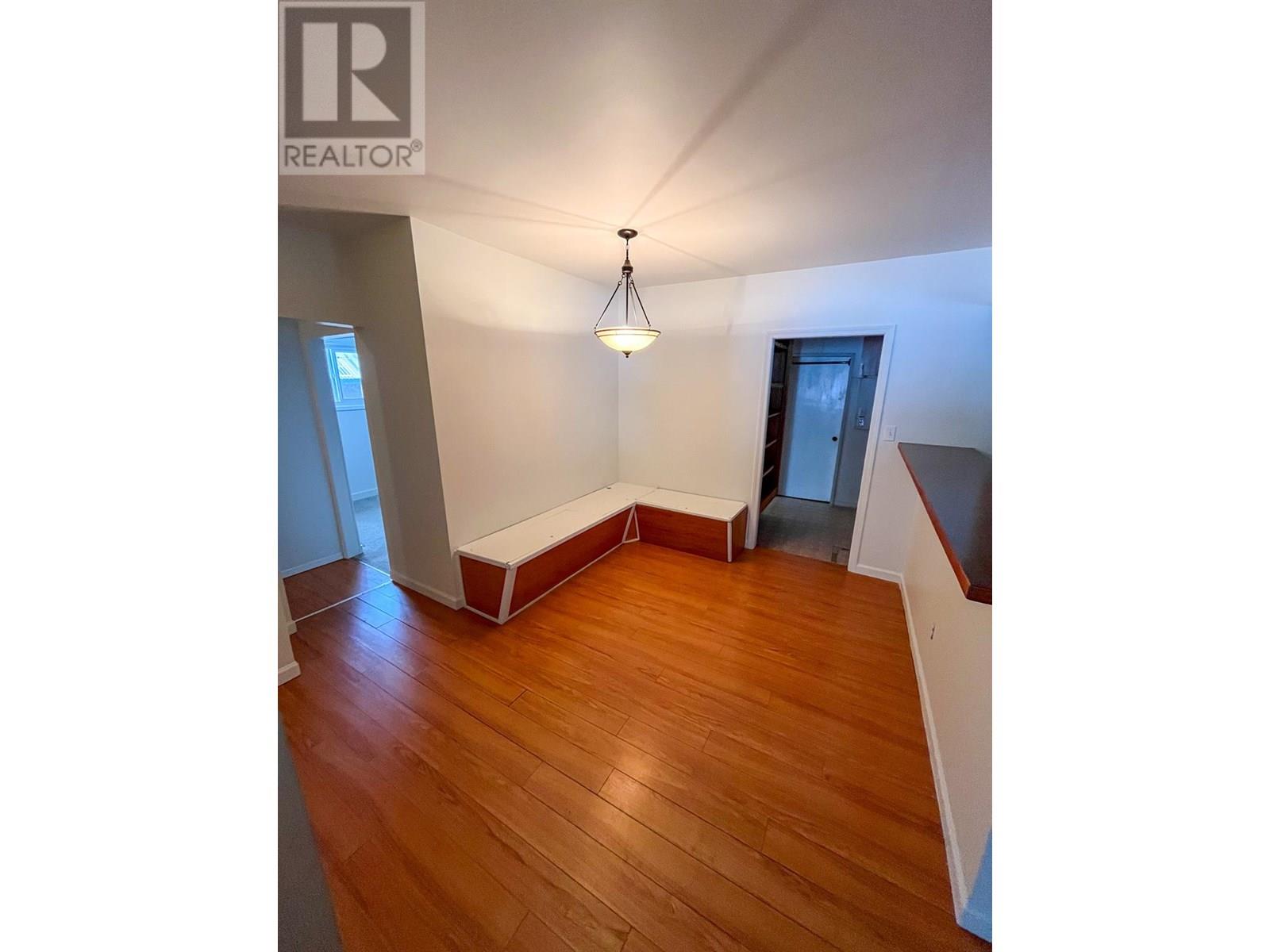 223 Riverside Avenue, Salmo