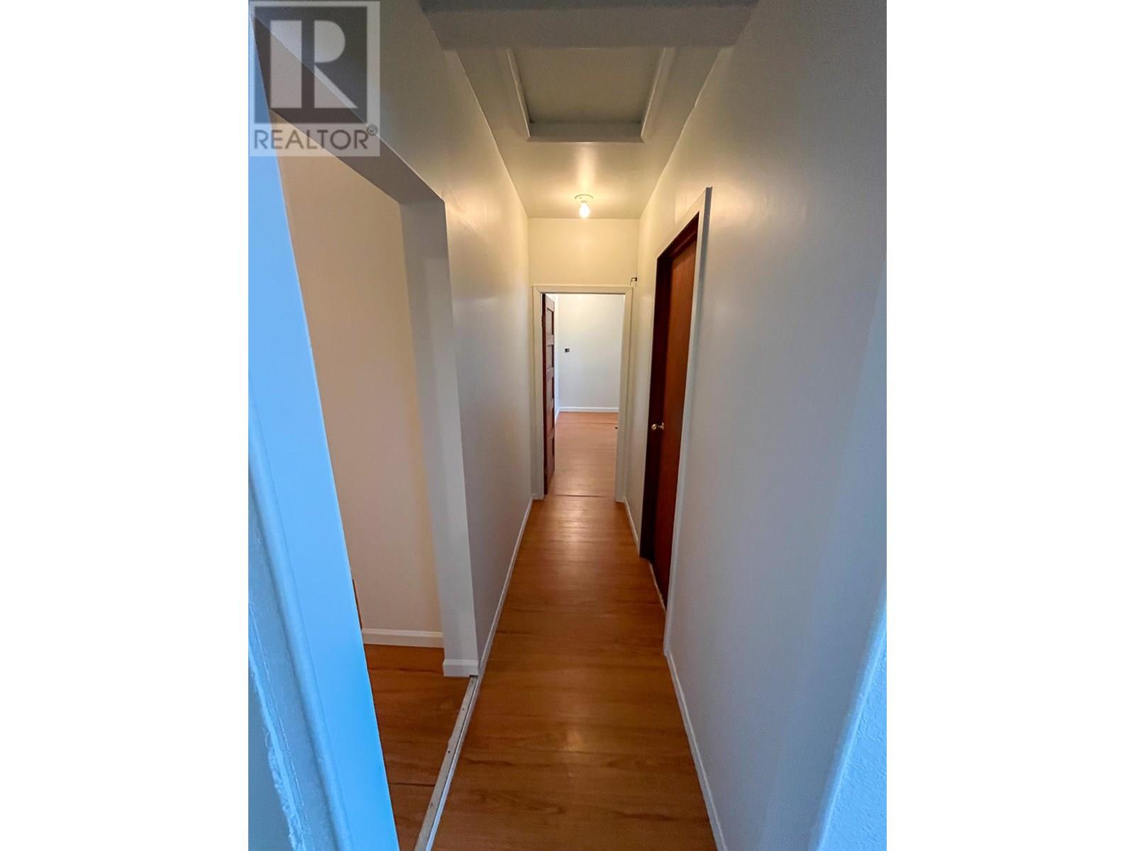 223 Riverside Avenue, Salmo
