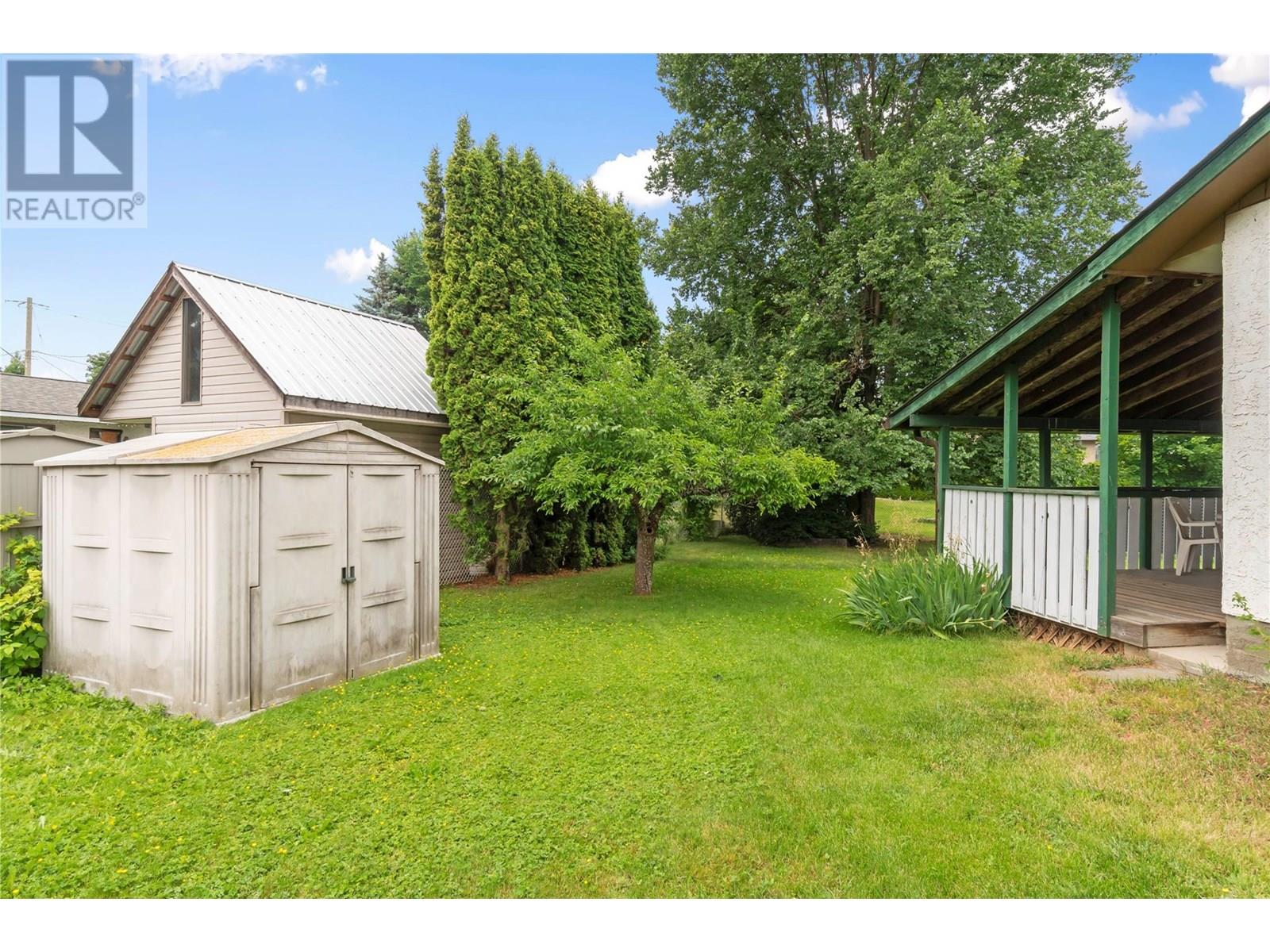 Photo 9 of 2289 Hayden Place, Armstrong BC