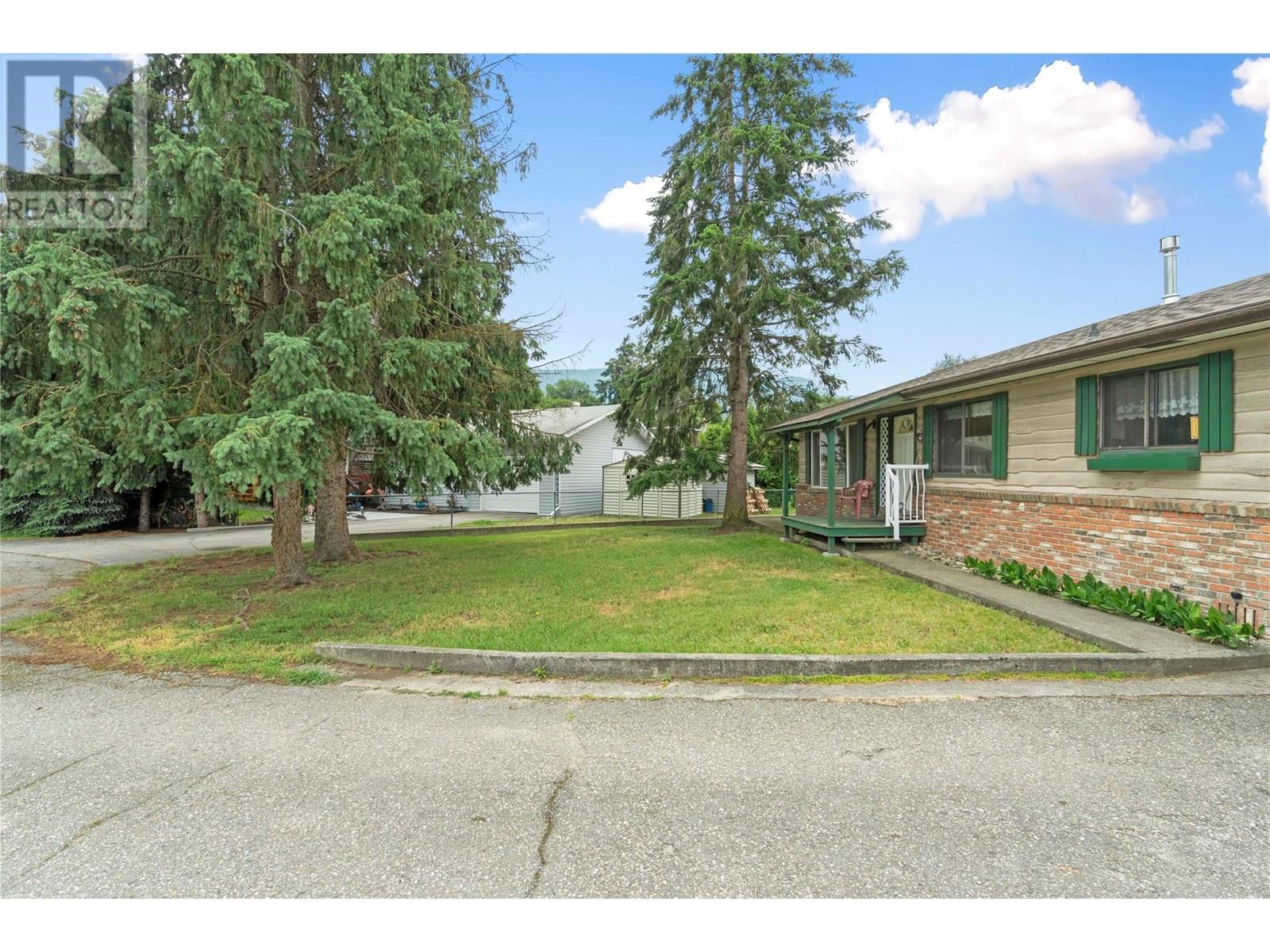Photo 16 of 2289 Hayden Place, Armstrong BC