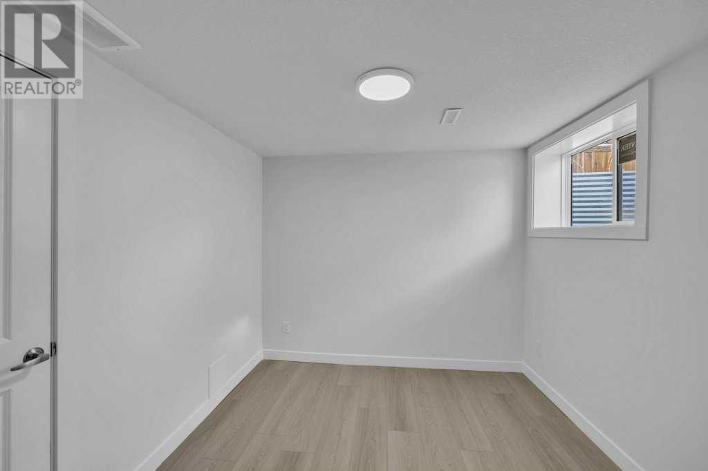 Single Family House Bungalow for Sale in  Whiteland Drive NE Whitehorn Calgary 