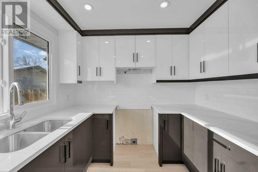 432 Whiteland Drive NE, Calgary, Alberta