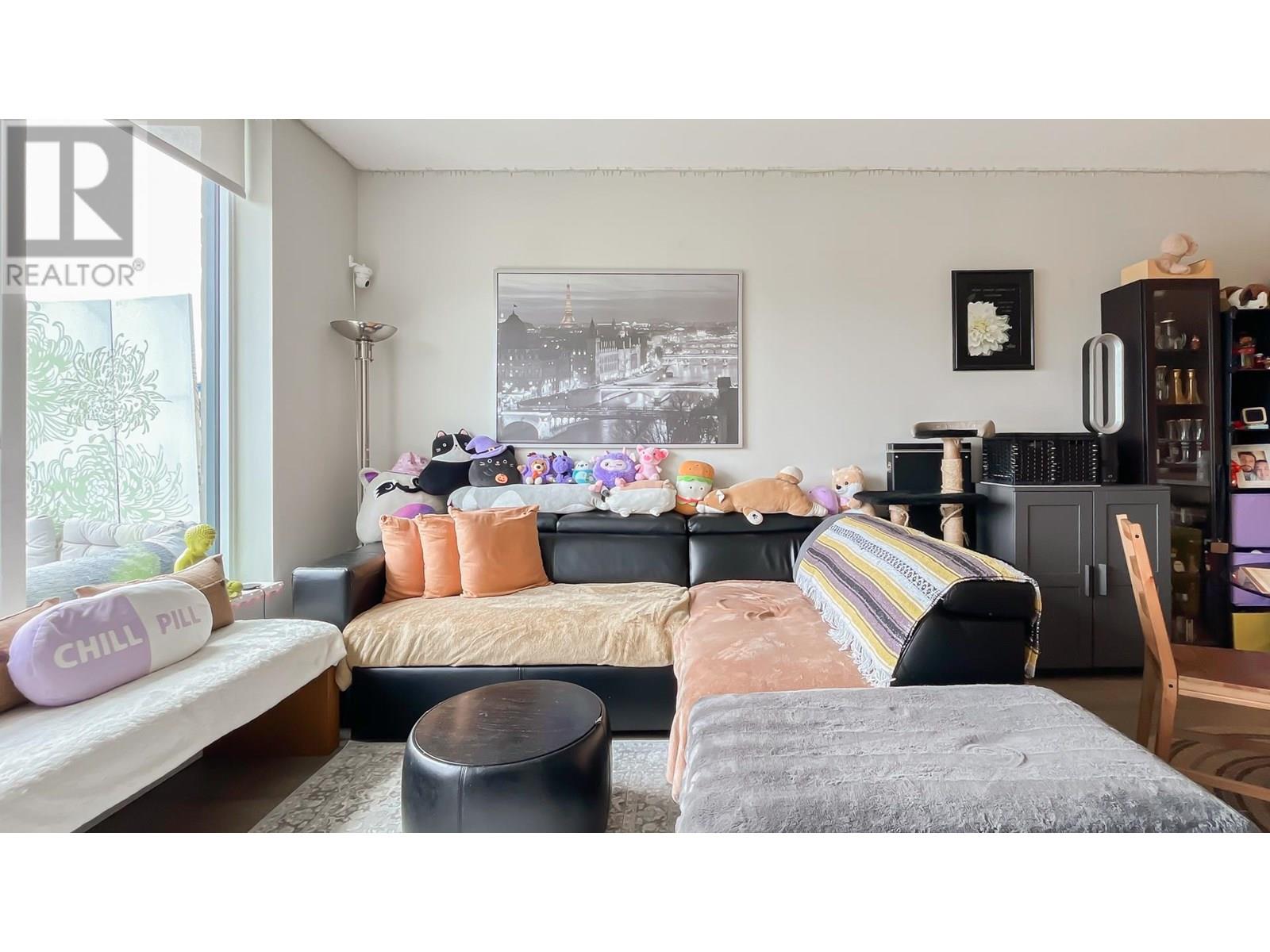 Photo 2 of 505 5687 Gray Avenue, Vancouver BC