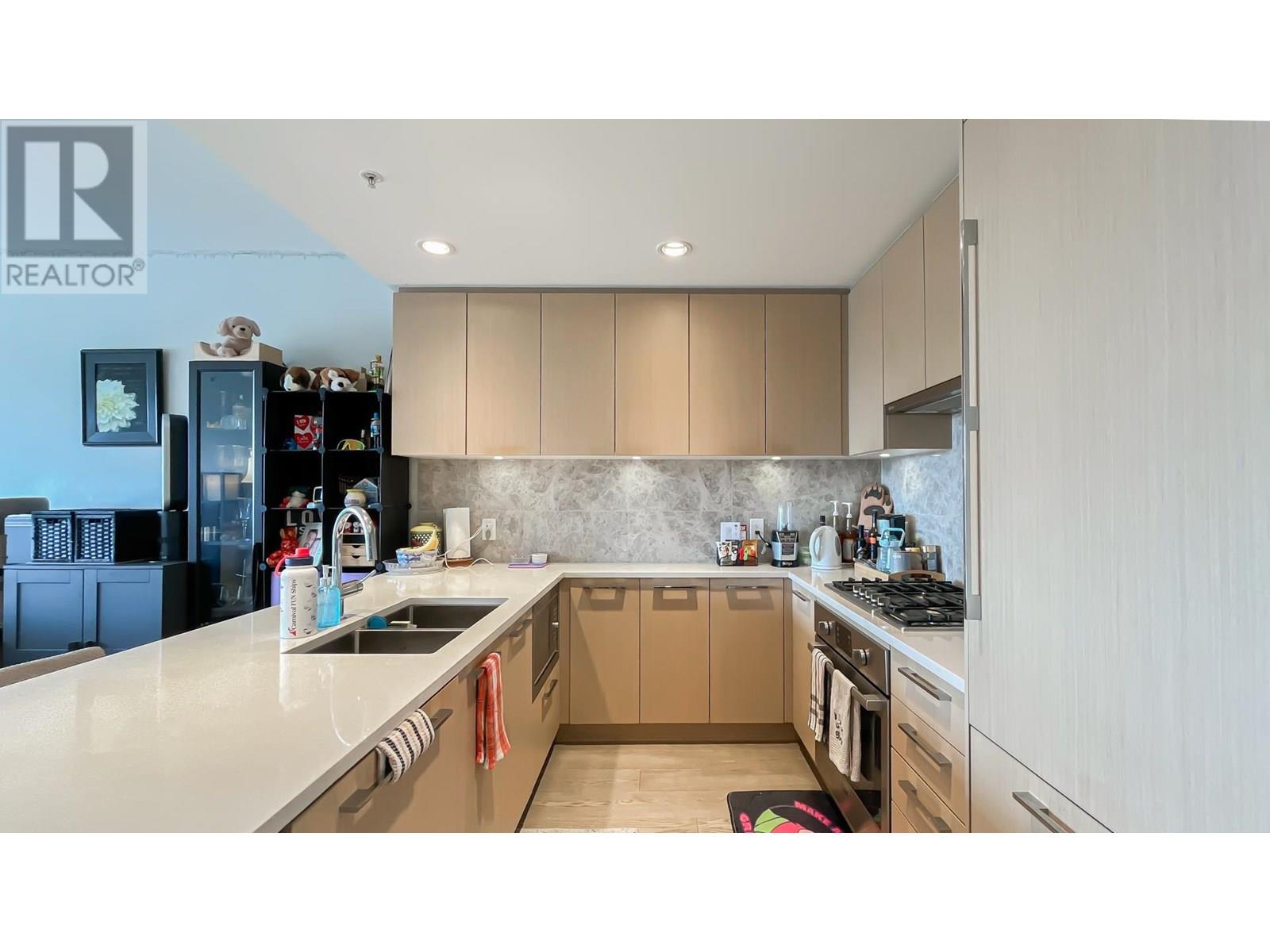 Photo 6 of 505 5687 Gray Avenue, Vancouver BC