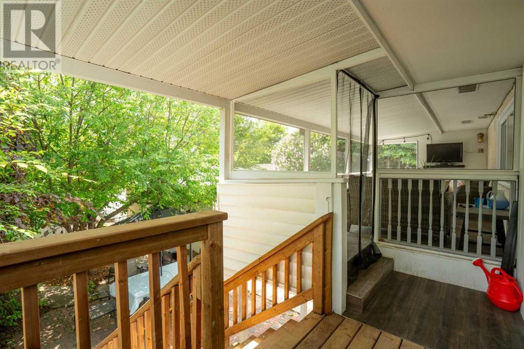 Single Family House Bi-level for Sale in  Bearspaw Drive NW Brentwood Calgary 