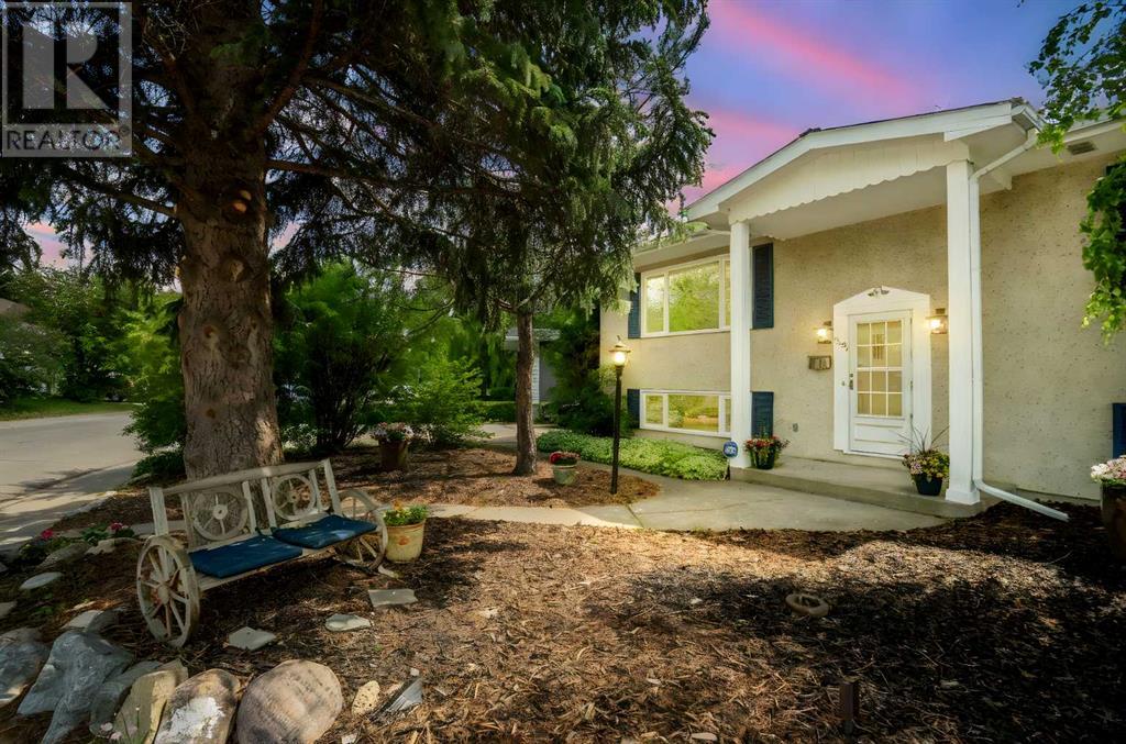 Single Family House Bi-level for Sale in  Bearspaw Drive NW Brentwood Calgary 