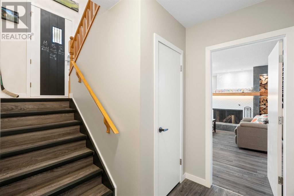 Single Family House Bi-level for Sale in  Bearspaw Drive NW Brentwood Calgary 
