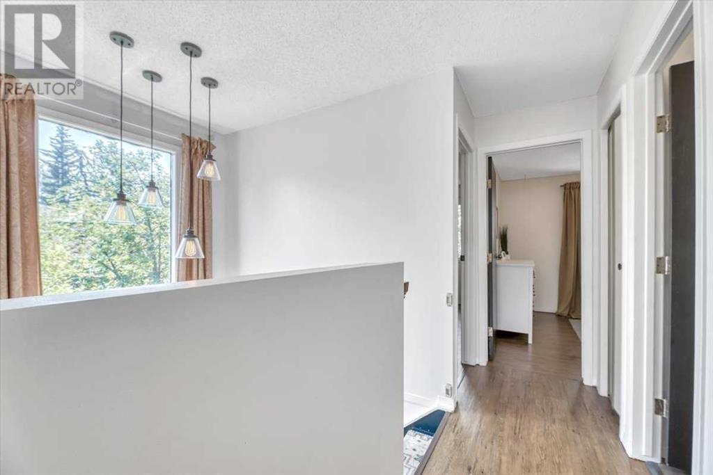 Single Family House for Sale in  Midpark Gardens SE Midnapore Calgary 