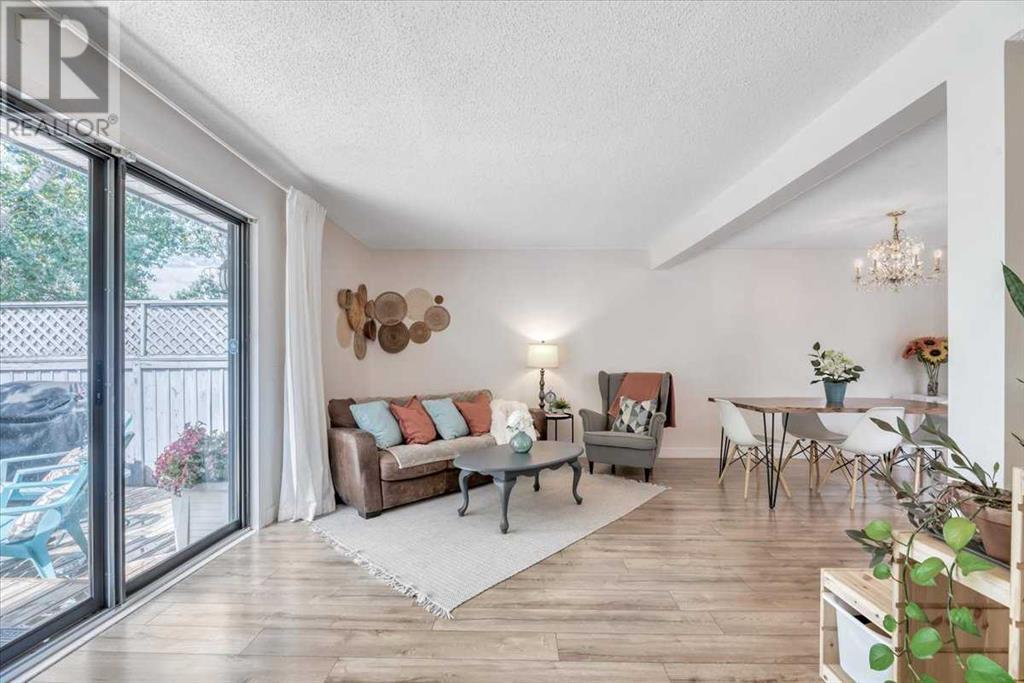 Single Family House for Sale in  Midpark Gardens SE Midnapore Calgary 