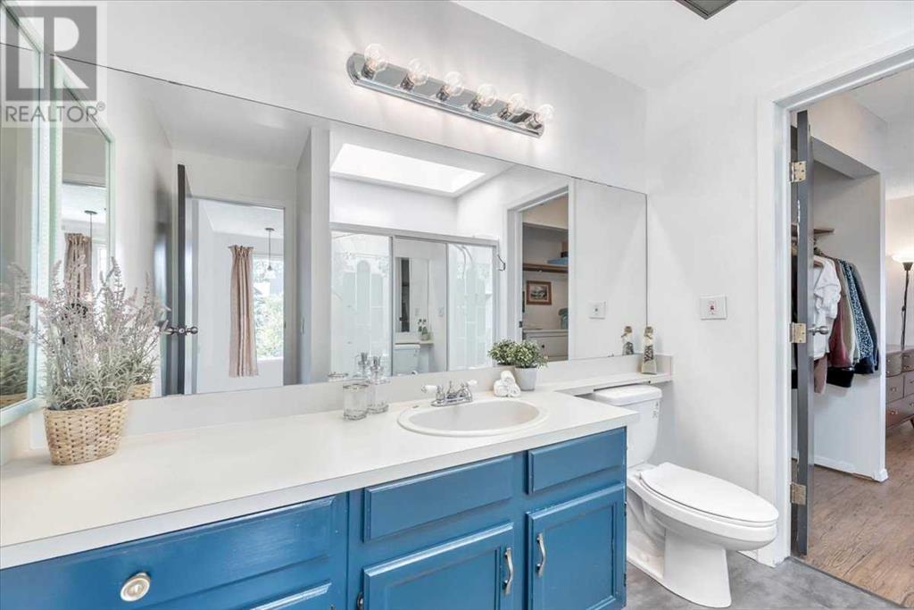 Single Family House for Sale in  Midpark Gardens SE Midnapore Calgary 