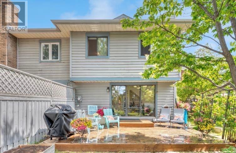Single Family House for Sale in  Midpark Gardens SE Midnapore Calgary 