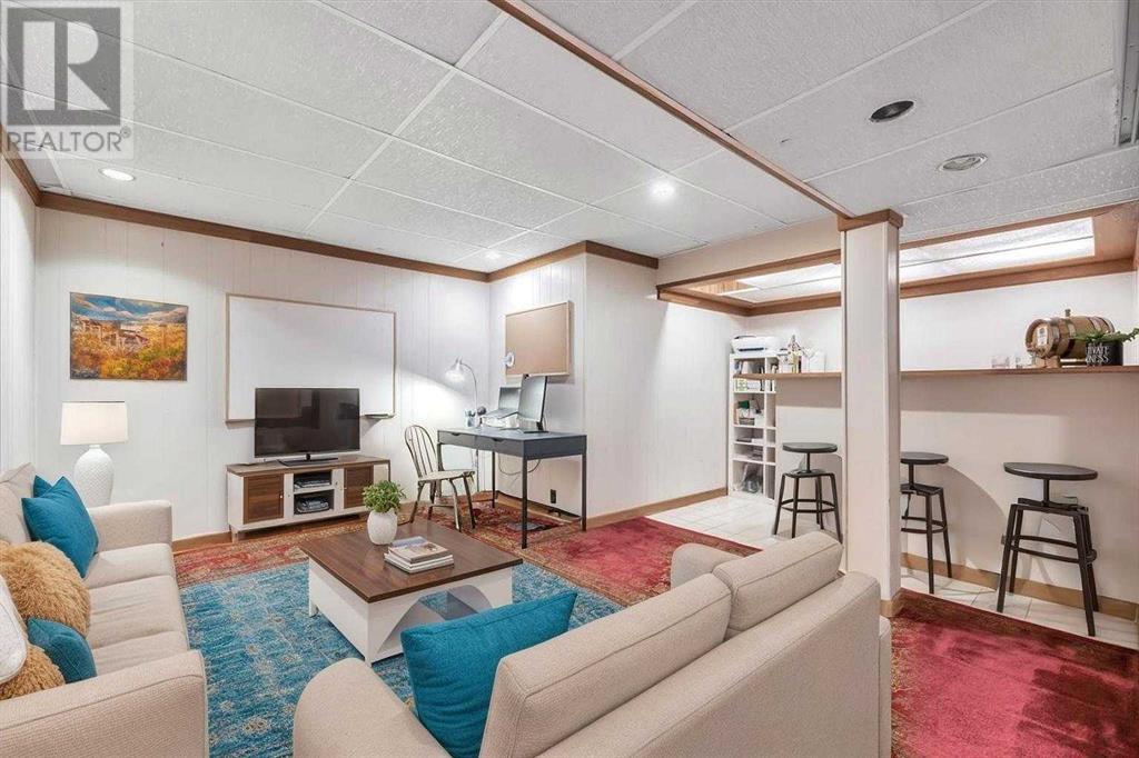 Single Family House for Sale in  Midpark Gardens SE Midnapore Calgary 