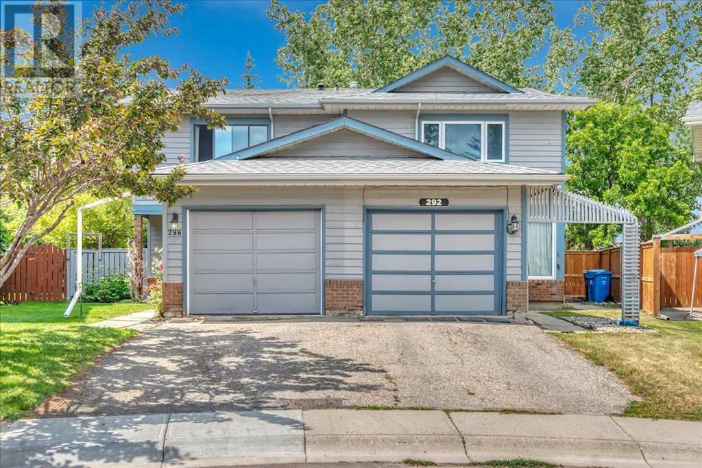 Single Family House for Sale in  Midpark Gardens SE Midnapore Calgary 