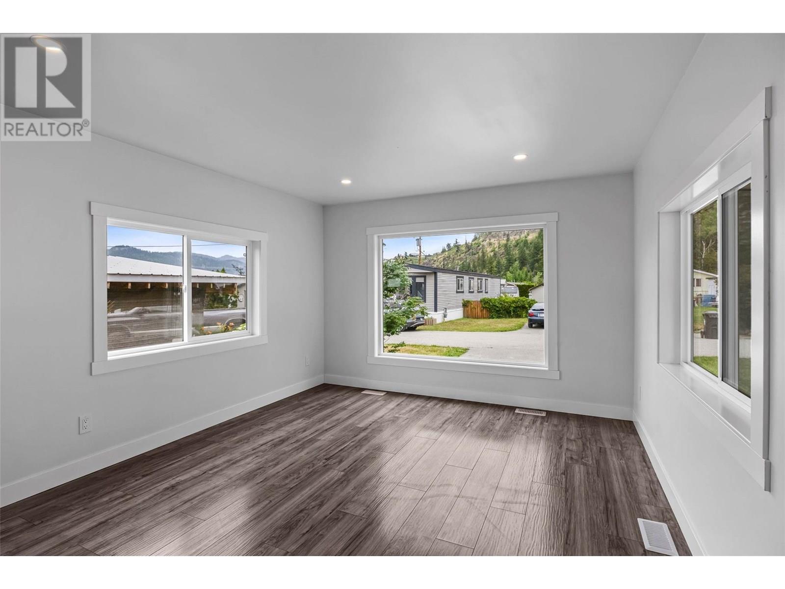 Photo 11 of 1214 Okanagan Avenue Unit 32, Chase BC