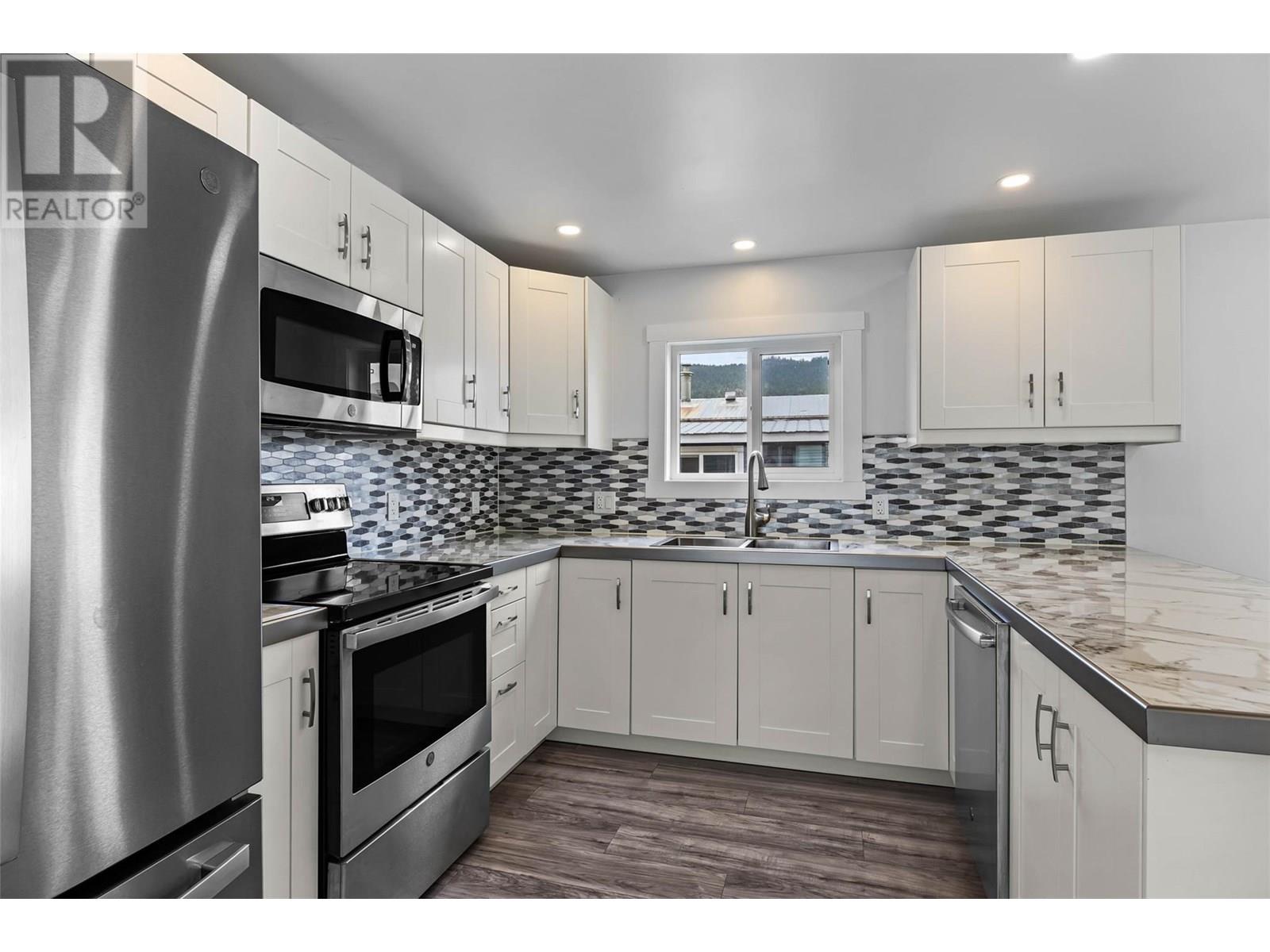 Photo 4 of 1214 Okanagan Avenue Unit 32, Chase BC