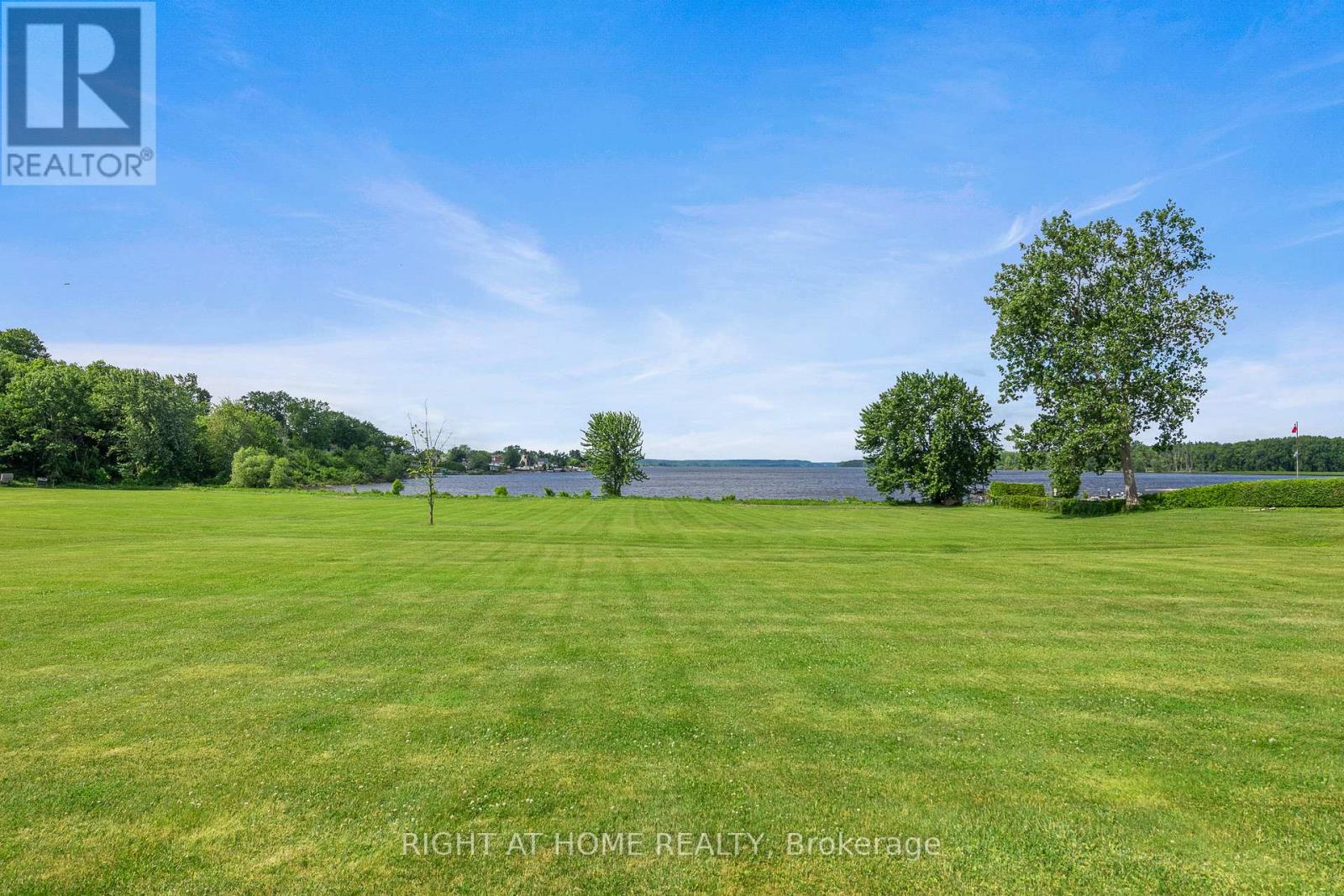 Photo 40 of 2 B 160 Edwards Street, Clarencerockland ON