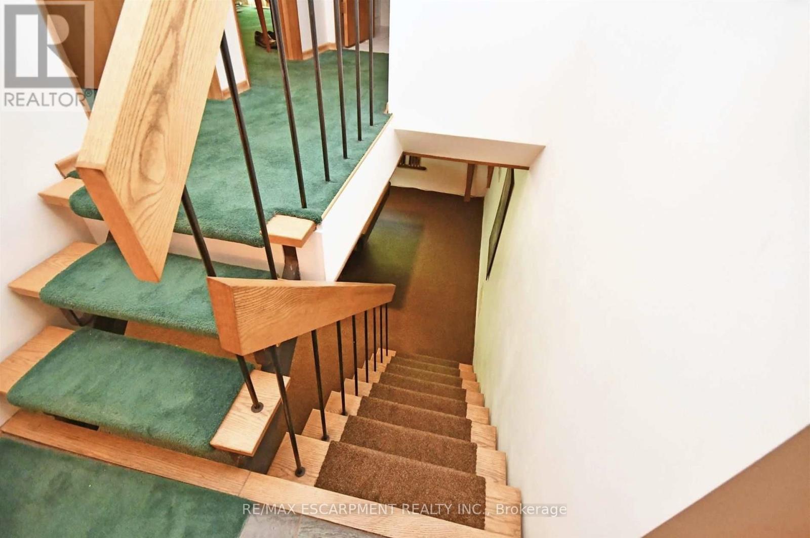 Photo 15 of 1261 Mona Road, Mississauga ON