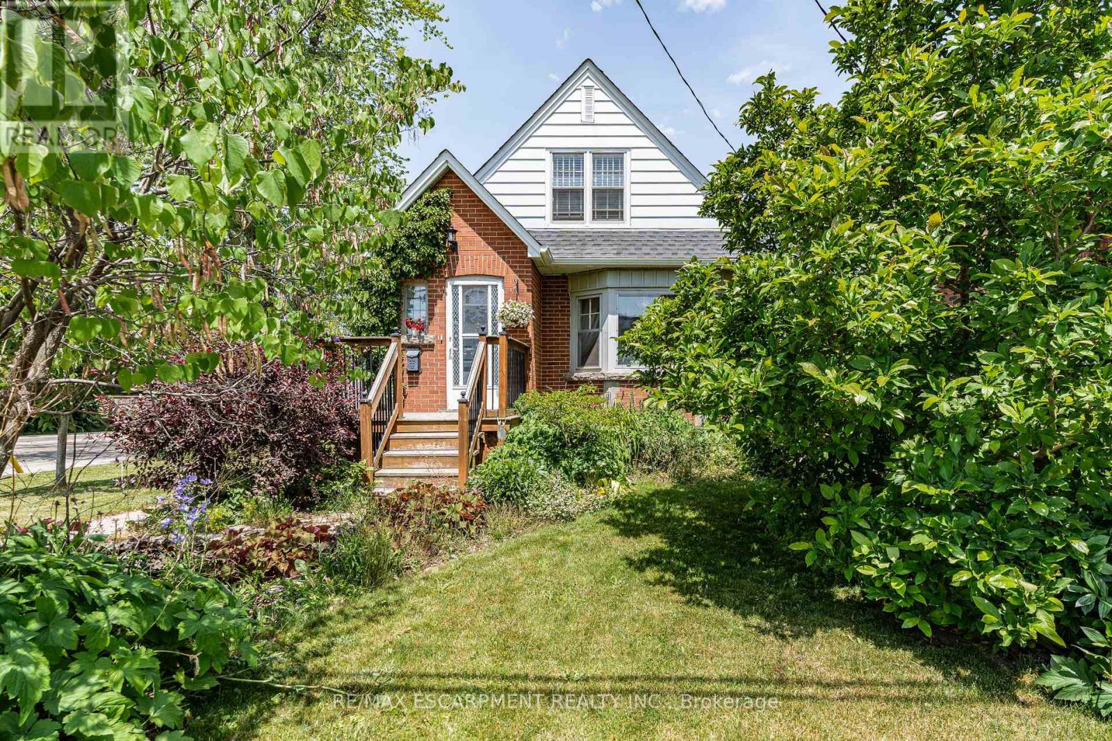 Photo 17 of 48 Franklin Avenue, Hamilton ON