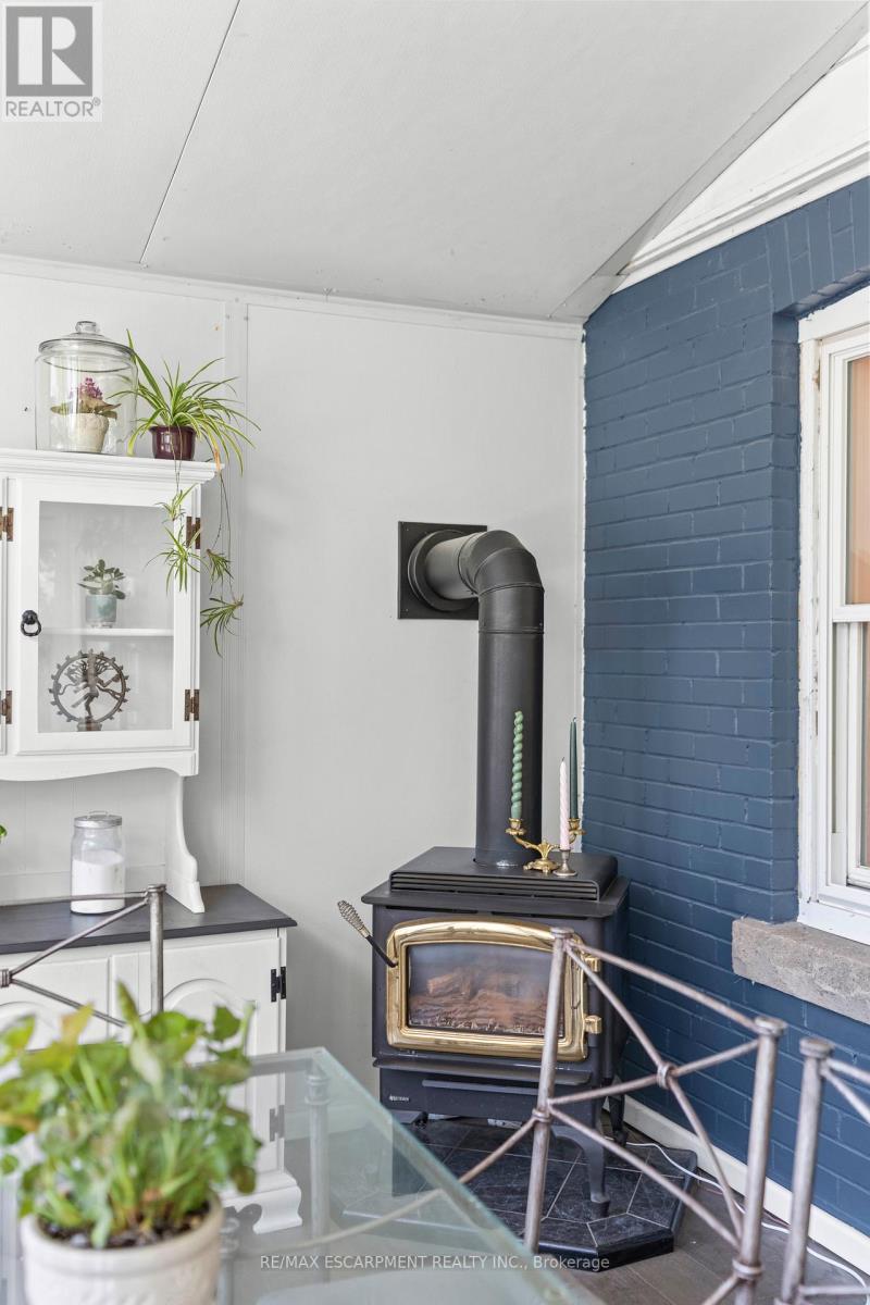 Photo 18 of 48 Franklin Avenue, Hamilton ON