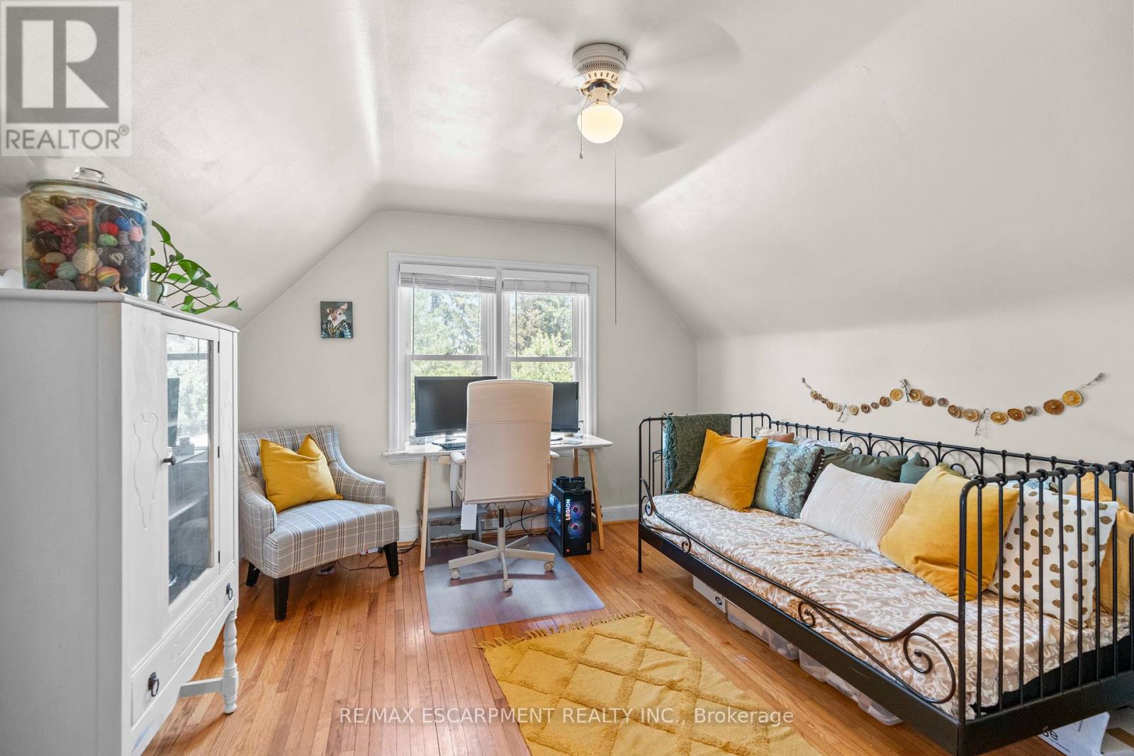 Photo 16 of 48 Franklin Avenue, Hamilton ON