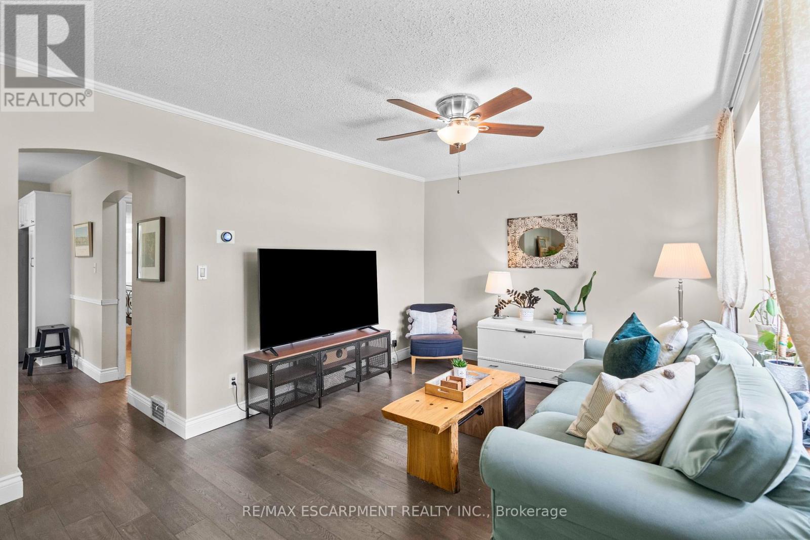 Photo 9 of 48 Franklin Avenue, Hamilton ON